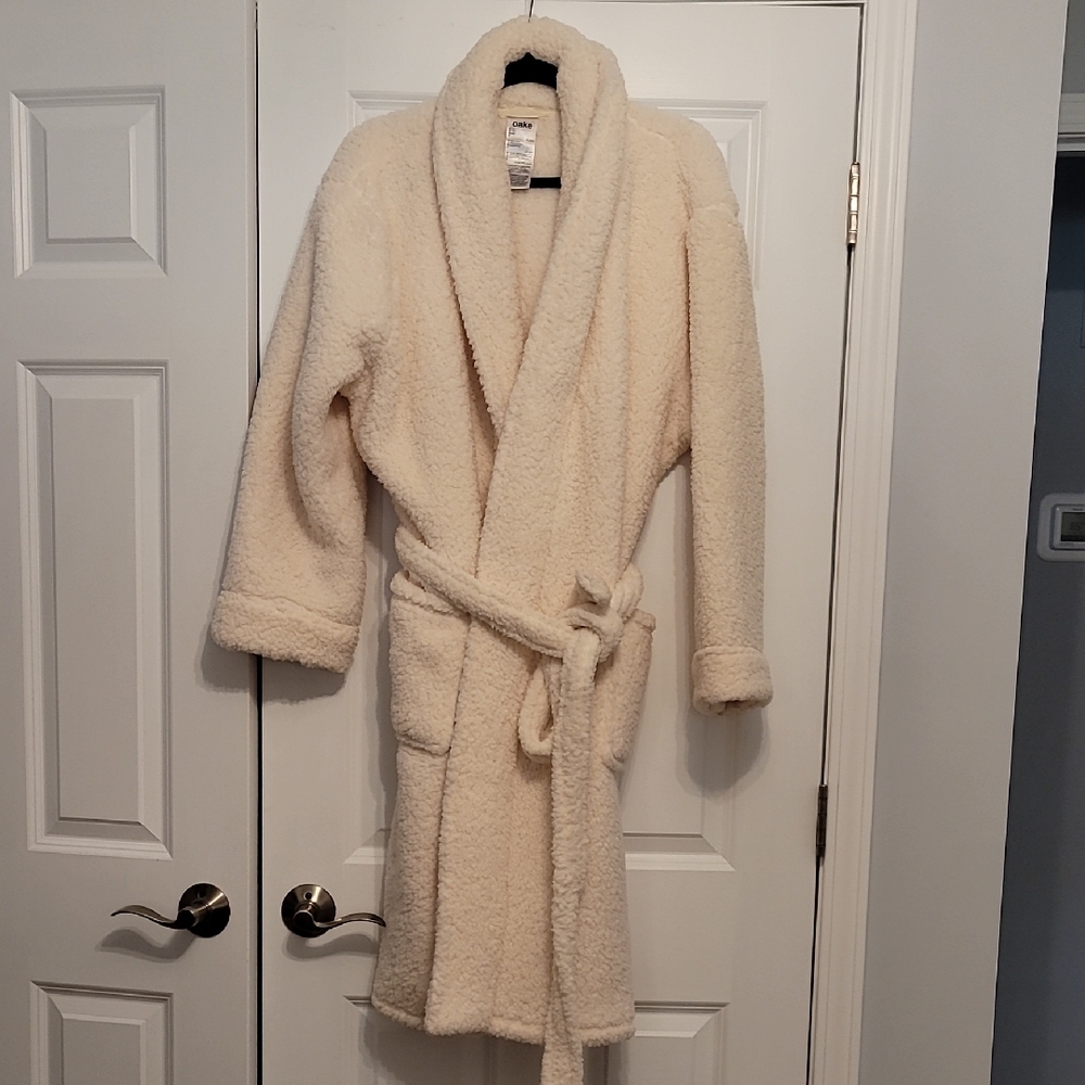OAK Plush Cream Lounge Wear